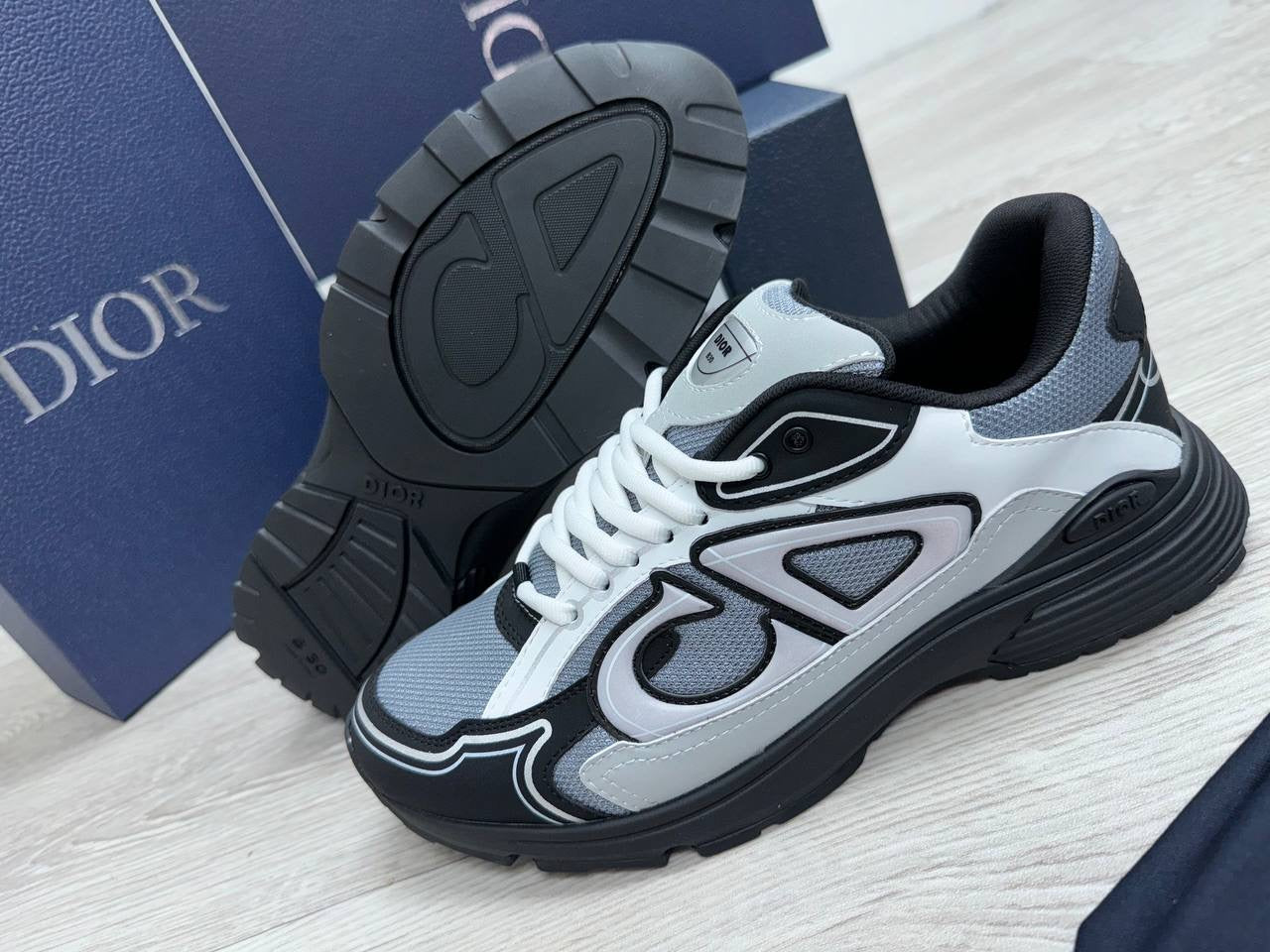 D B30 Blue Grey Black